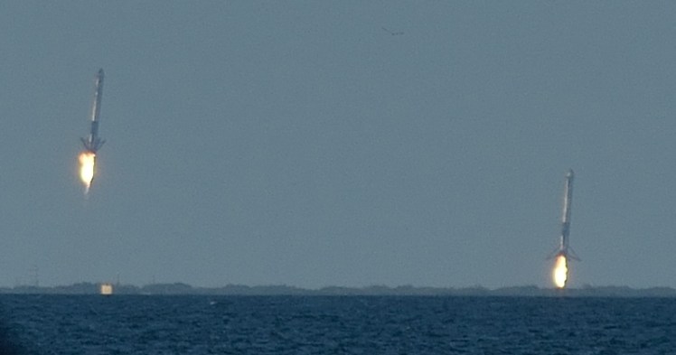 SpaceX Falcon Heavy landing