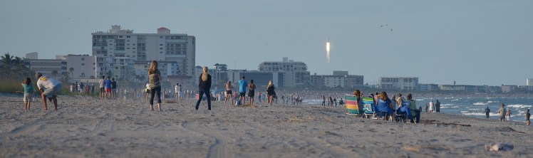 SpaceX Heavy Falcon as seen from south Cocoa Beach