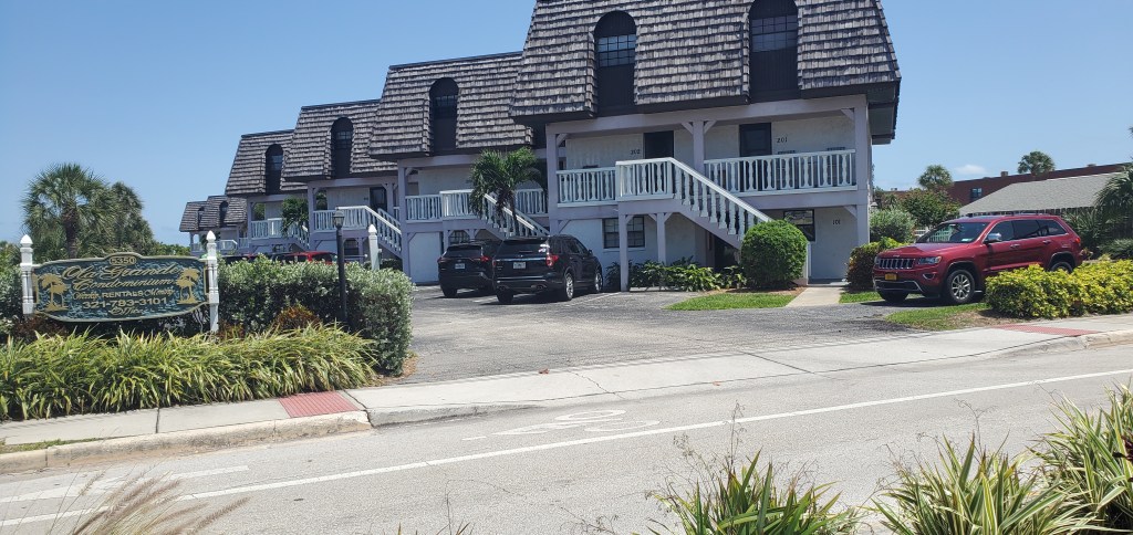 Ola Grande Condos in Cocoa Beach Florida. This is the entrance of the building with the condos in the background.