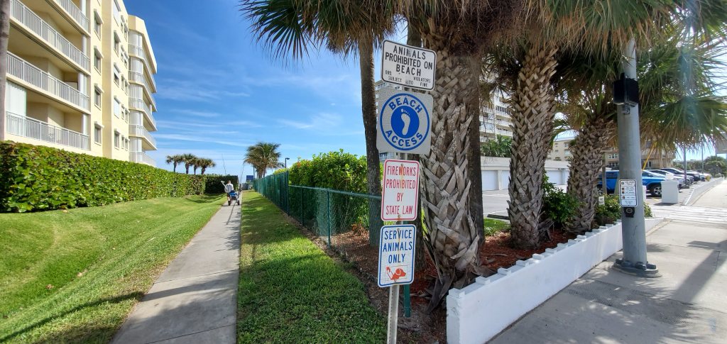 Beach access for Gross Pointe Ave in Indialantic Florida.
