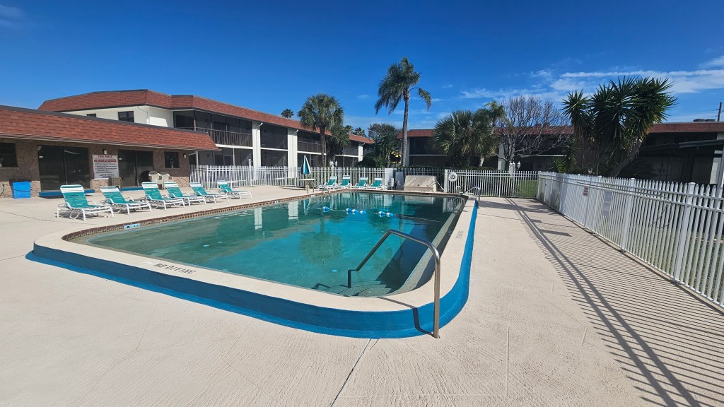 The community pool at Riverview Manor condos