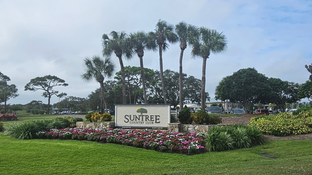 Suntree Country Club entrance