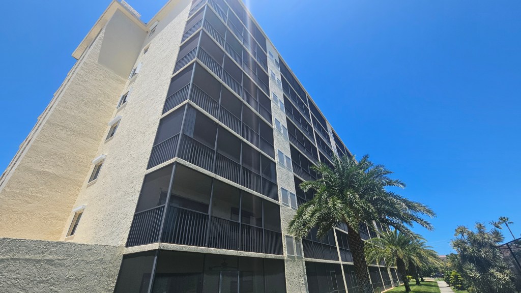 Harbour Royal North in Indian Harbour Beach is the one condo 8 stories tall that had sales under $200K