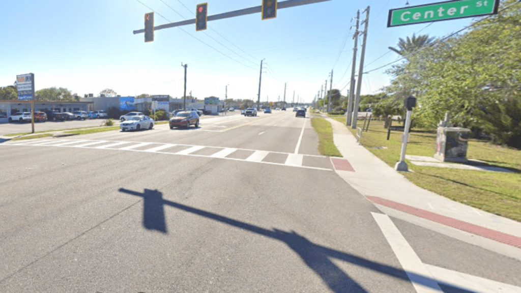 photo of the 4 lanes of A1A