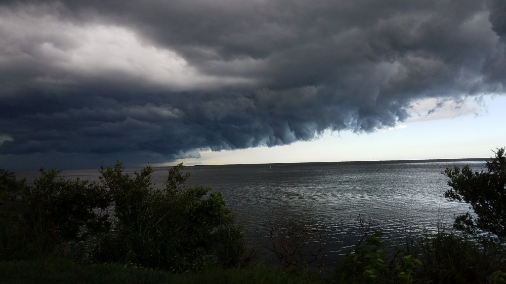 florida storm rolling in over the river