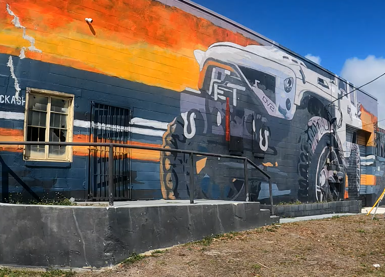Mural off 520 near cocoa village