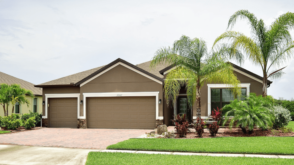 A newer home in Sawgrass Lakes in West Melbourne