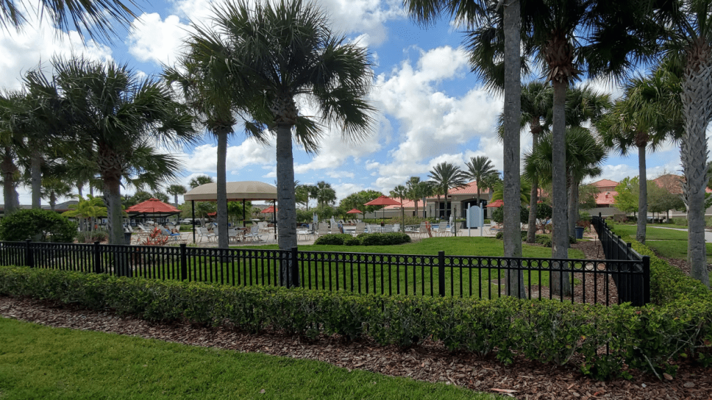 Heritage Isles pool area
